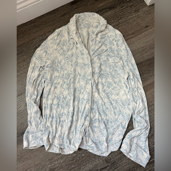 Cozy Earth White & Blue Floral Stretch Knit Long Sleeve Pajamas - Picture 3 of 7